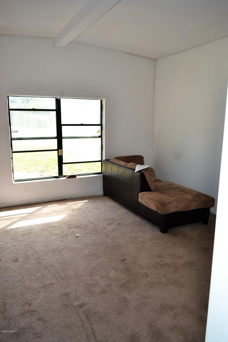 Photo of 1101 AZALEA Lane