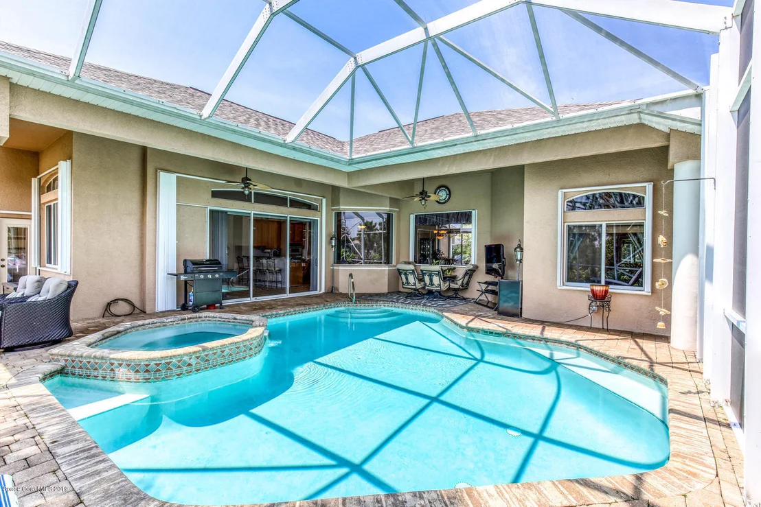 Photo of 979 Warbler Court