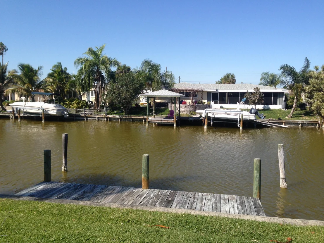 Photo of 441 Cardinal Drive