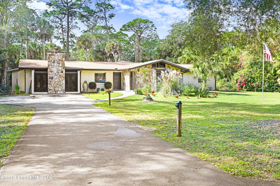 Photo of 2533 Meadow Lane