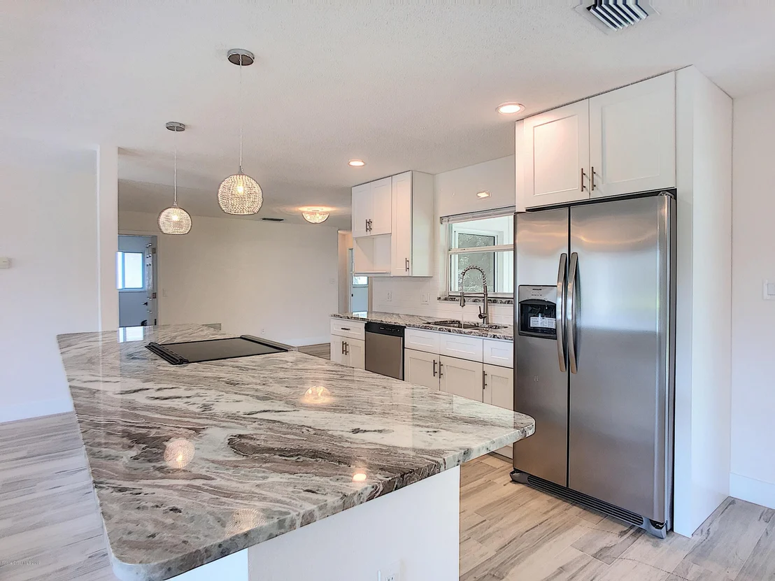 Photo of 304 N Roundtree Drive