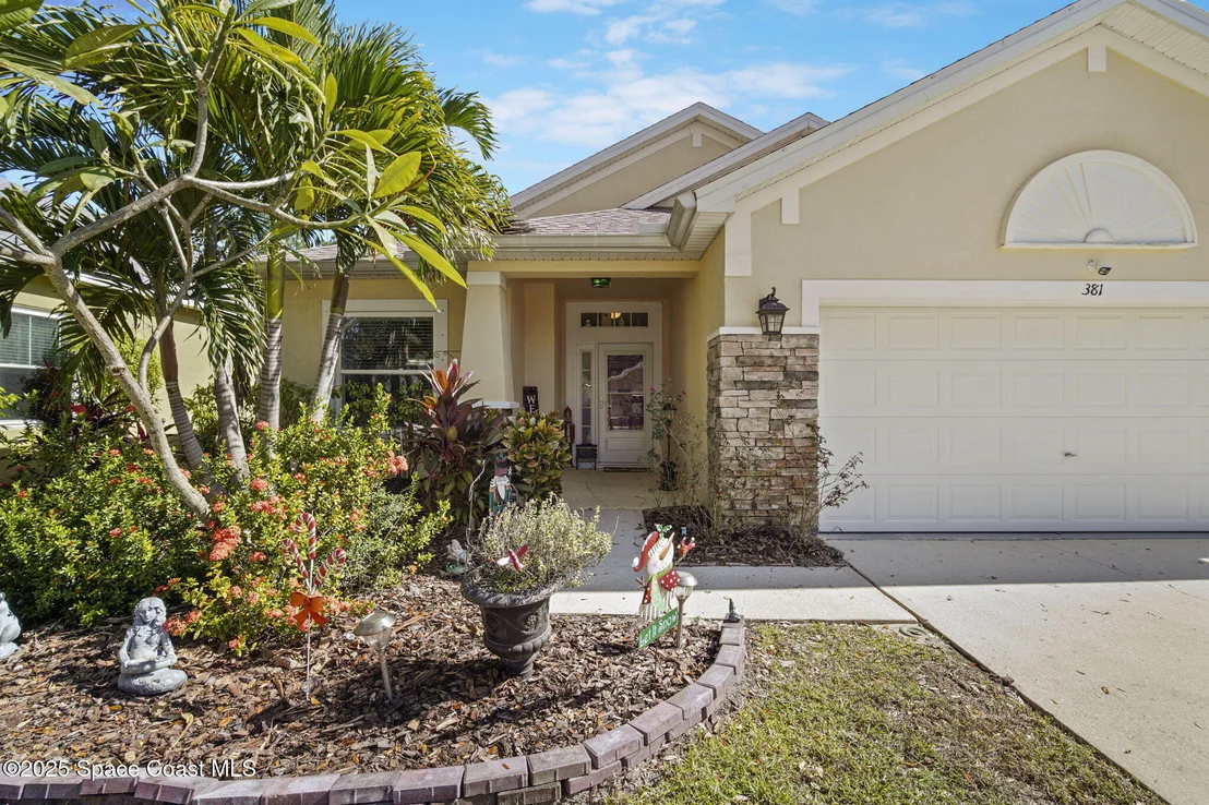 Photo of 381 Waterside Circle