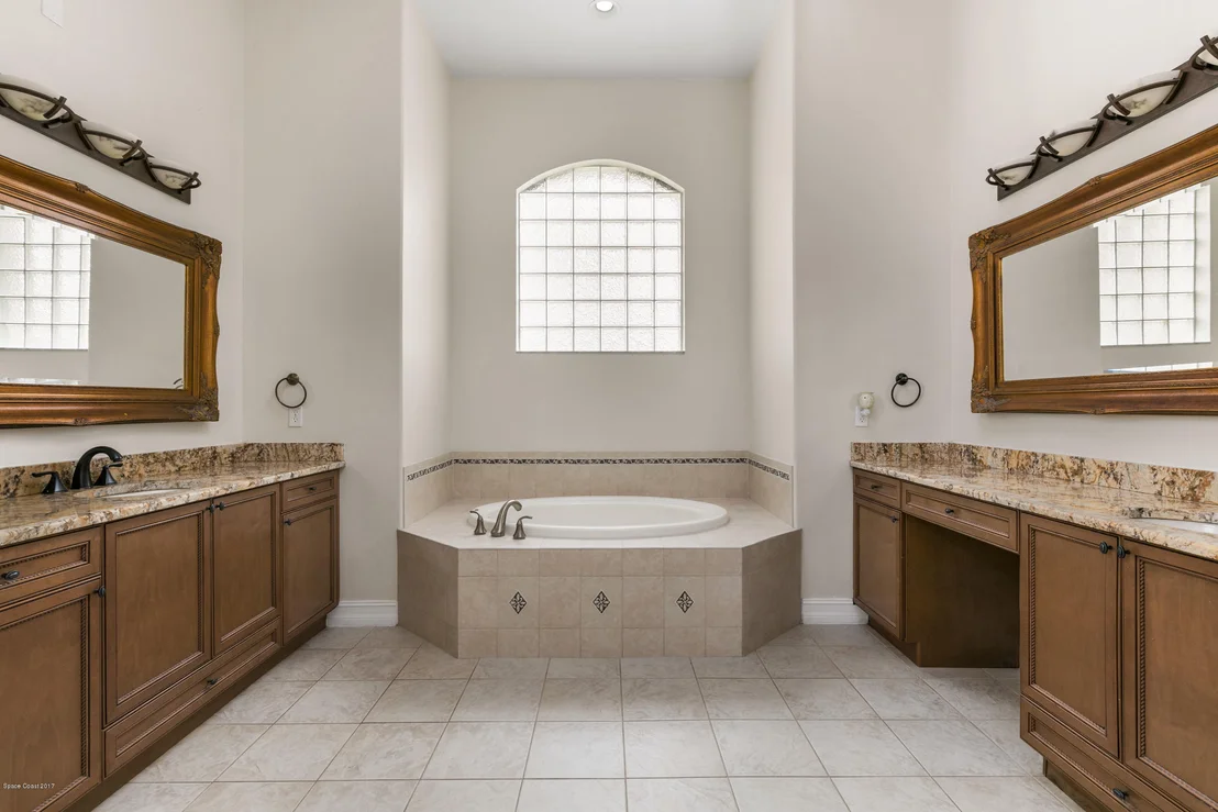 Photo of 6786 Arroyo Drive