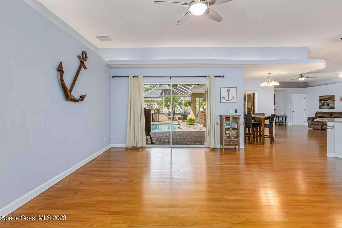 Photo of 5097 Templeton Place