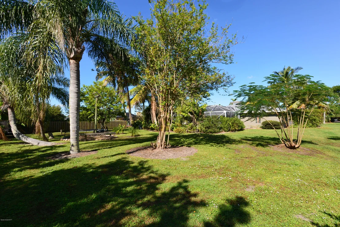 Photo of 873 NW Spruce Ridge Drive