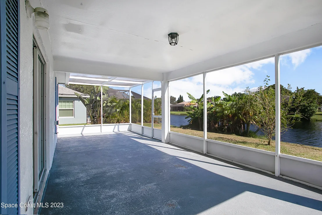 Photo of 1019 Jacaranda Circle