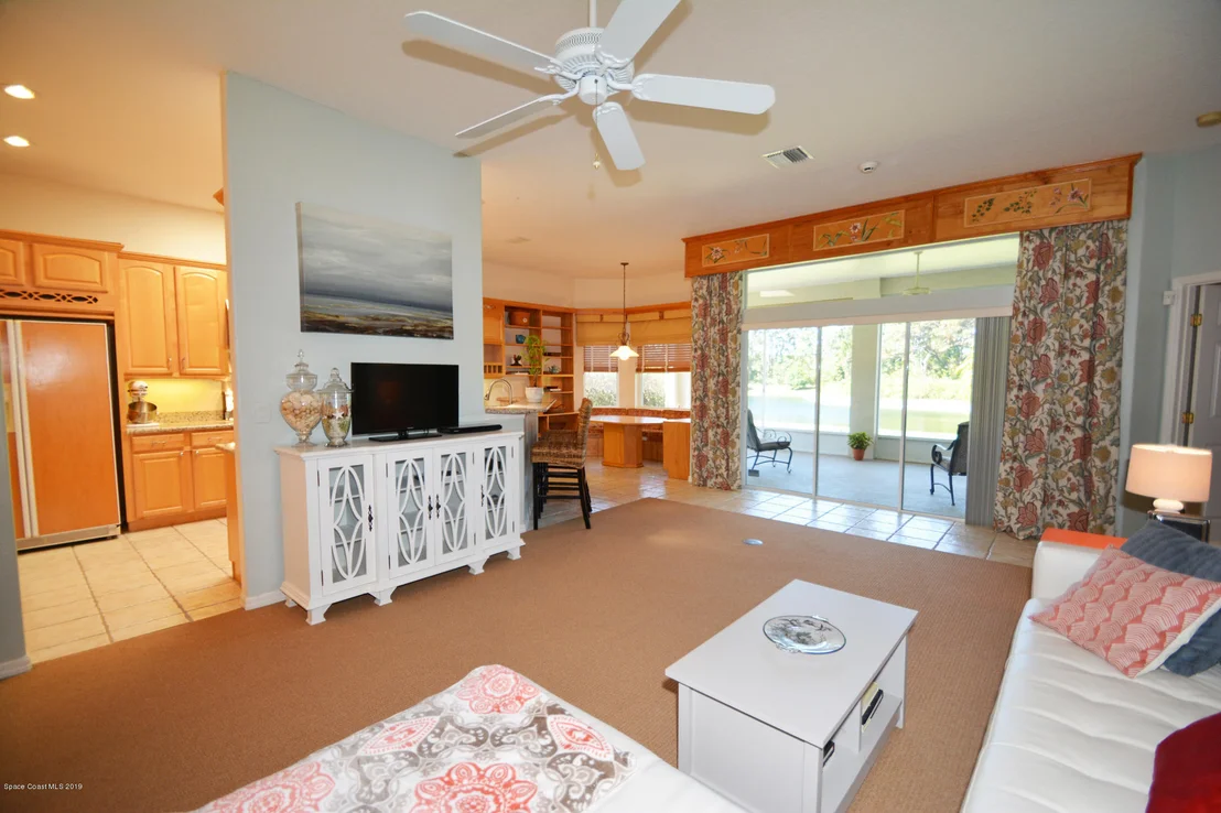Photo of 865 Suntree Woods Drive