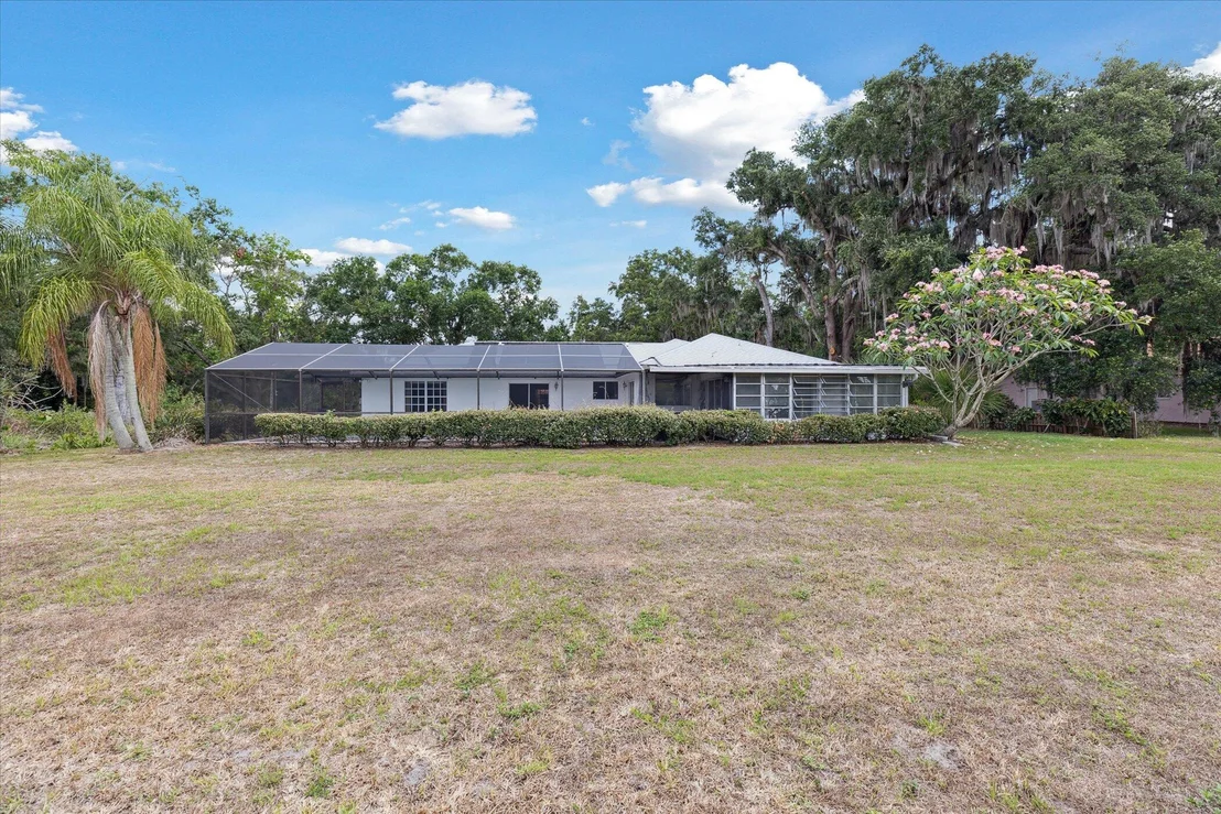 Photo of 1270 Meadowbrook Road NE