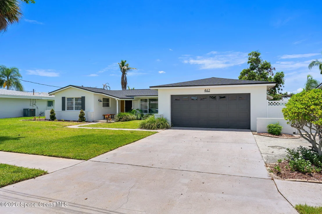Photo of 462 Sandpiper Drive
