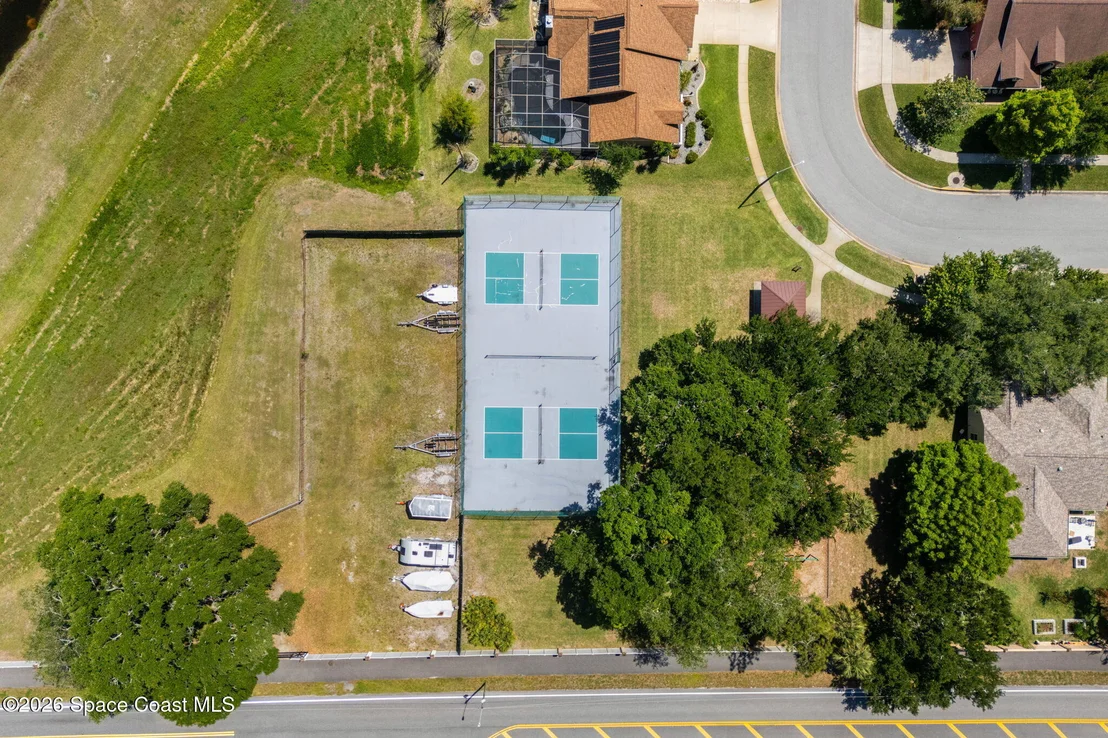 Photo of 950 Whisperpine Drive