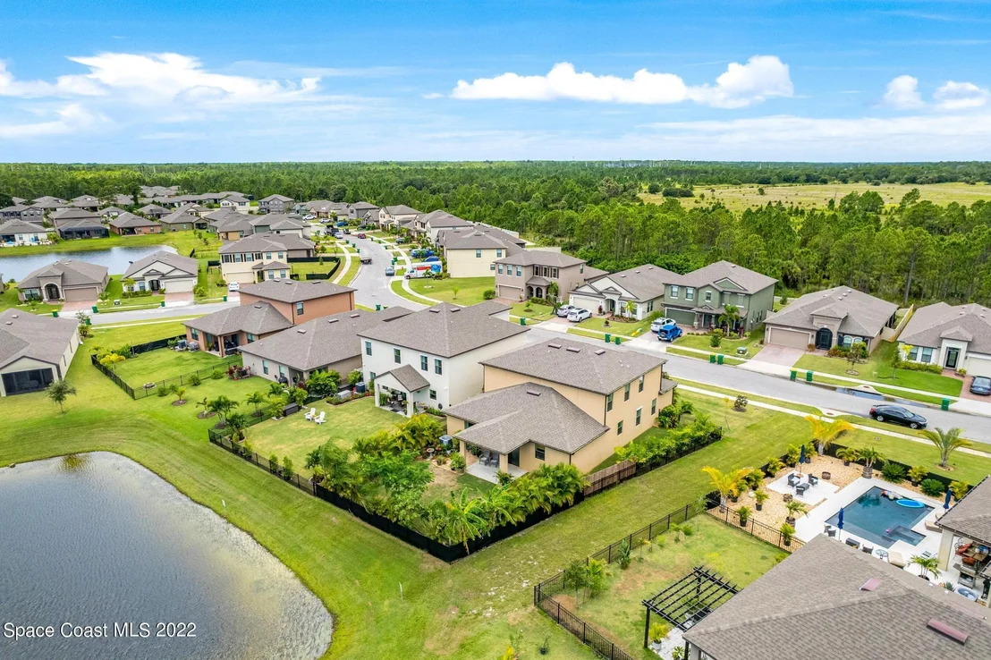 Photo of 4279 Alligator Flag Circle
