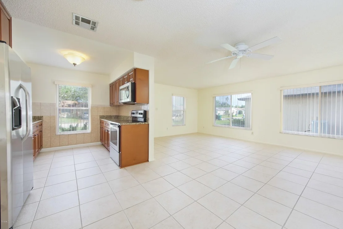 Photo of 2855 Lancaster Road