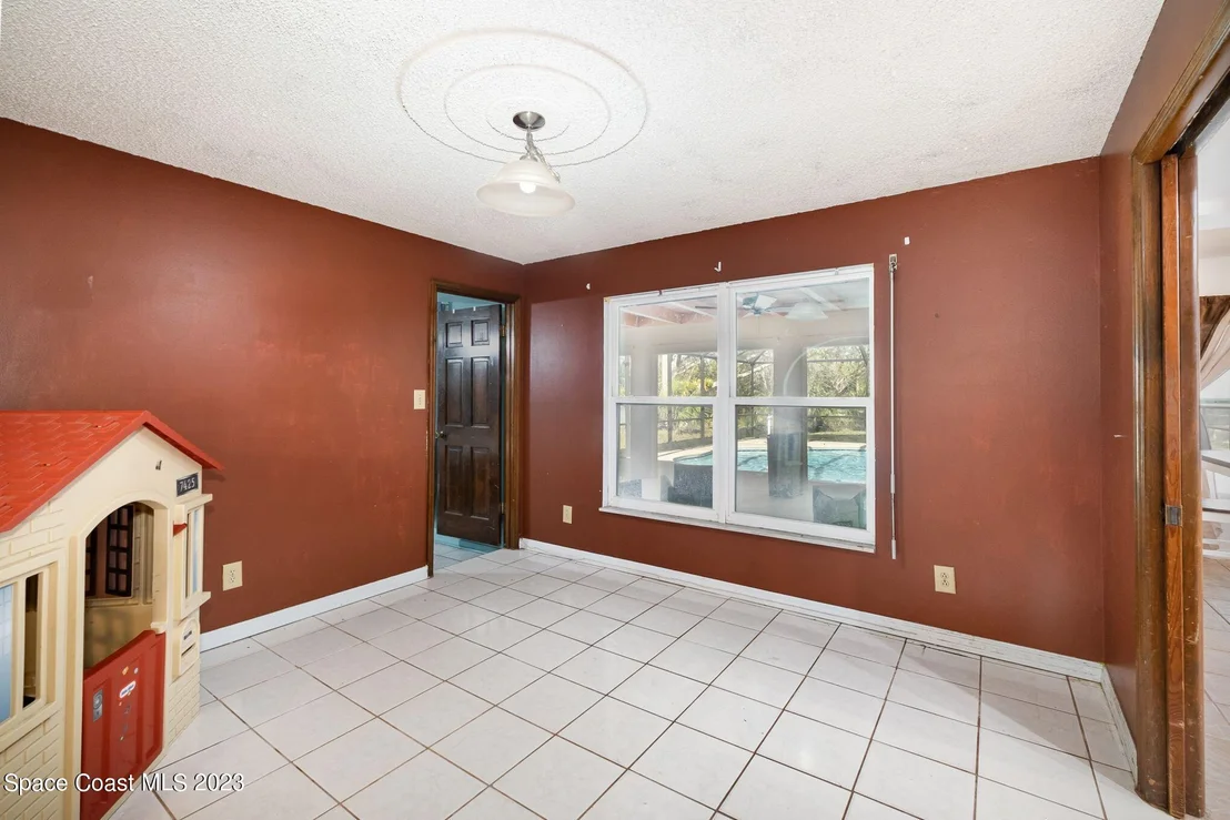 Photo of 2160 Valkaria Road