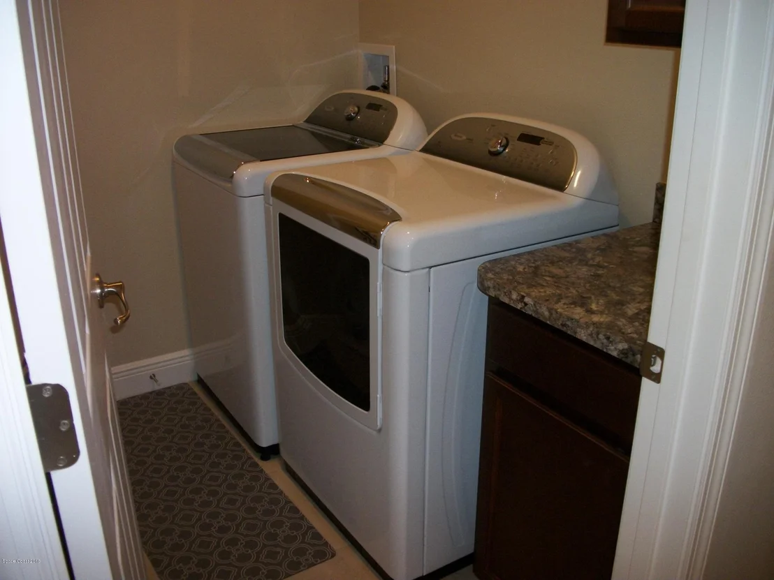 Photo of 1106 Morgan Circle NE