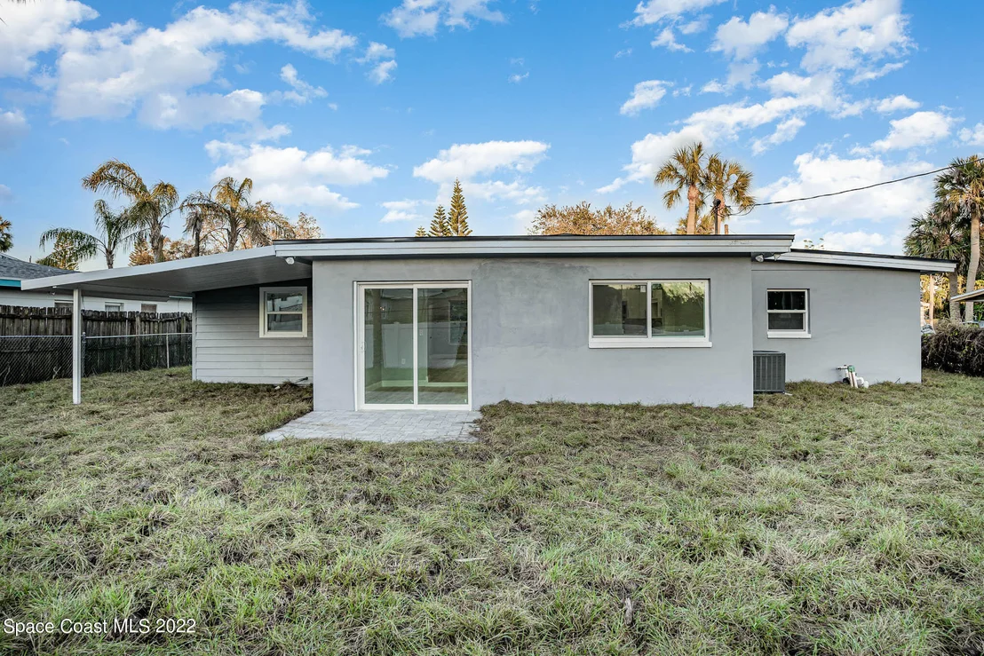 Photo of 33 Knollwood Drive