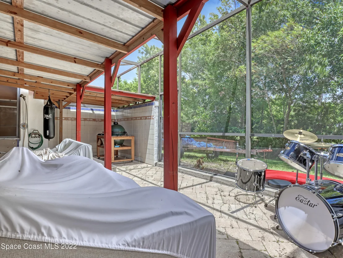 Photo of 4304 Long Lake Road