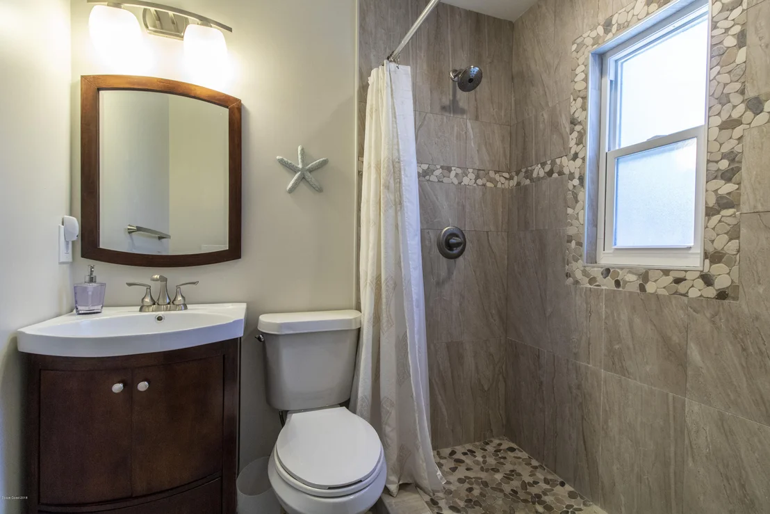 Photo of 2732 Locksley Road