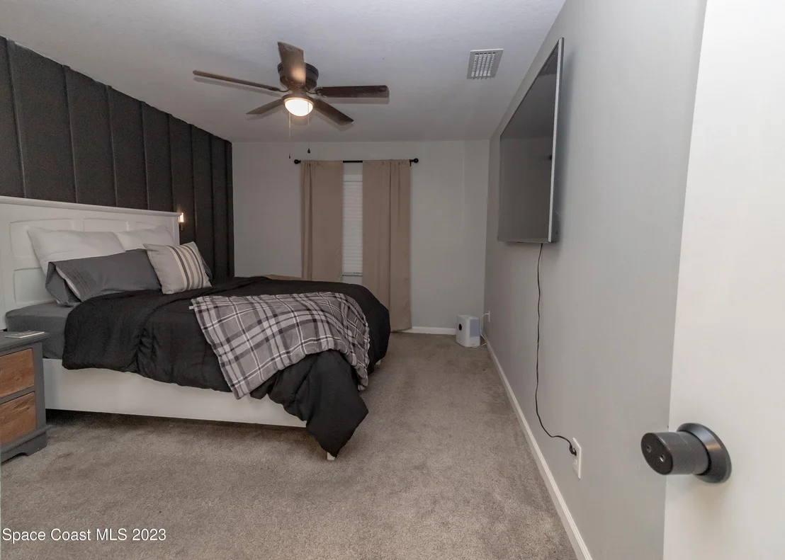 Photo of 800 Mark David Boulevard