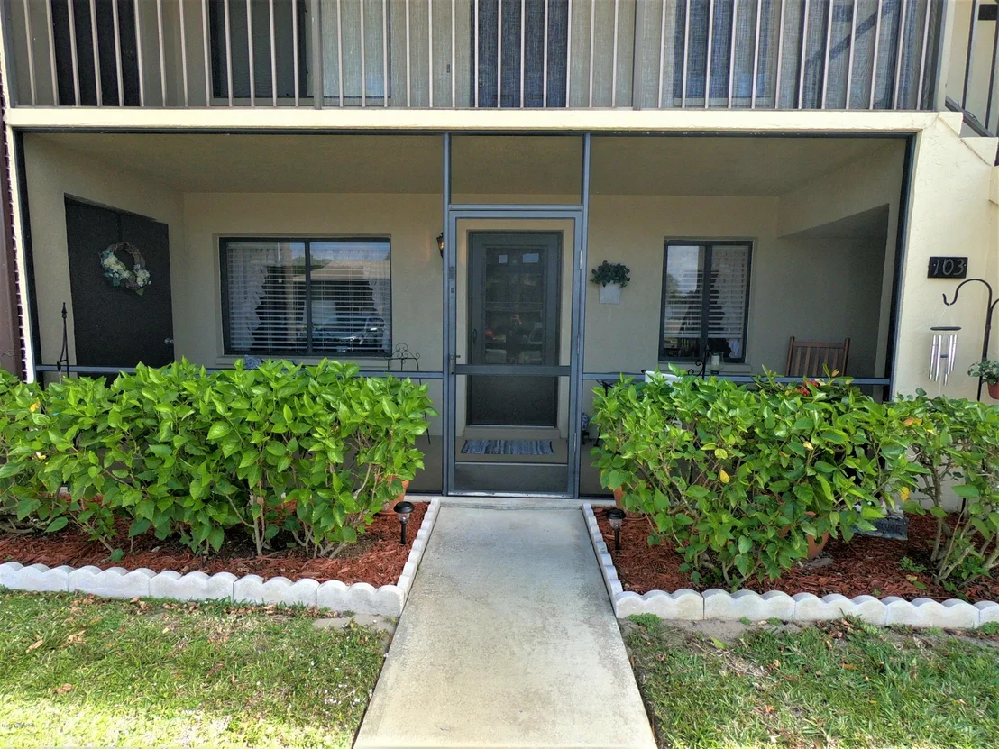 Photo of Unit 103 at 3213 Murrell Road