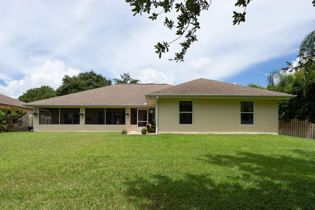 Photo of 1043 Spring Oak Drive