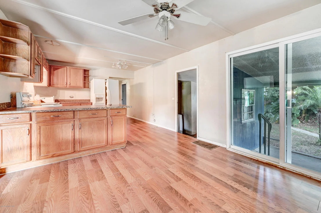 Photo of 6976 Ash Drive
