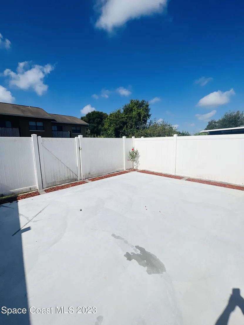 Photo of Unit 101 at 1070 Luminary Circle