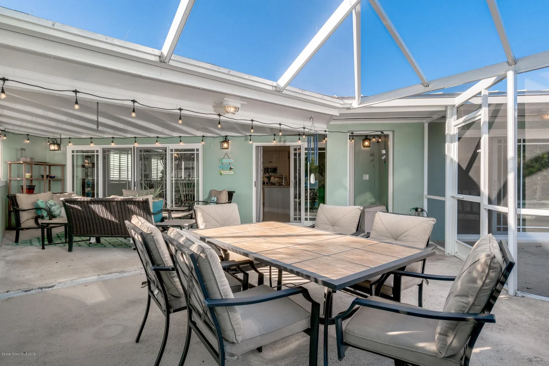 Photo of 905 Magnolia Drive