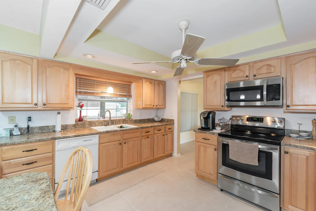 Photo of 771 Arundo Avenue NE