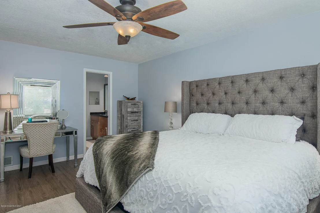 Photo of 485 Red Sail Way