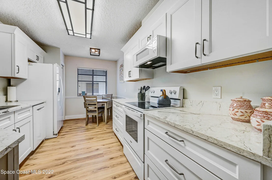 Photo of 820 Ridge Lake Drive