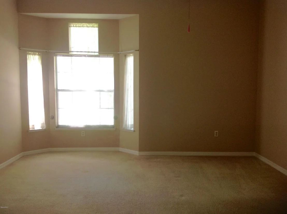 Photo of 4415 Canard Road