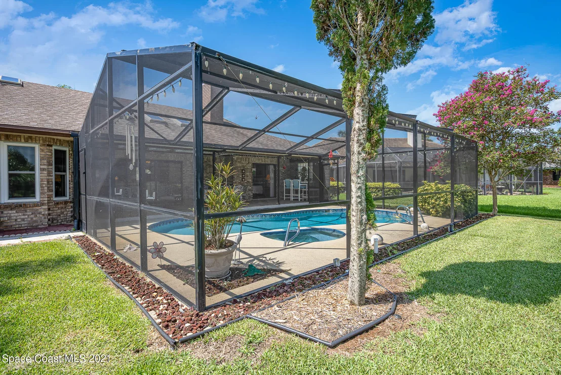 Photo of 1353 Silver Lake Drive