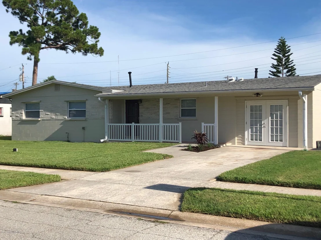 Photo of 995 Nagle Drive
