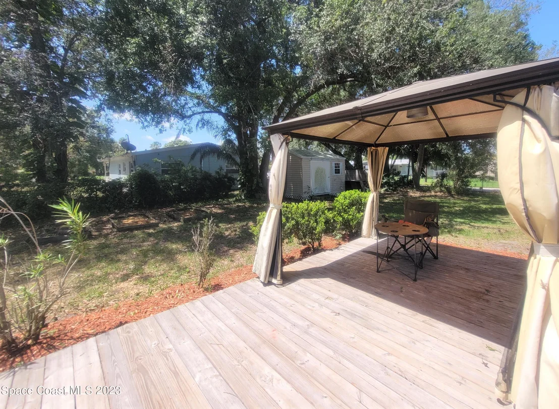 Photo of 2586 Stratford Drive