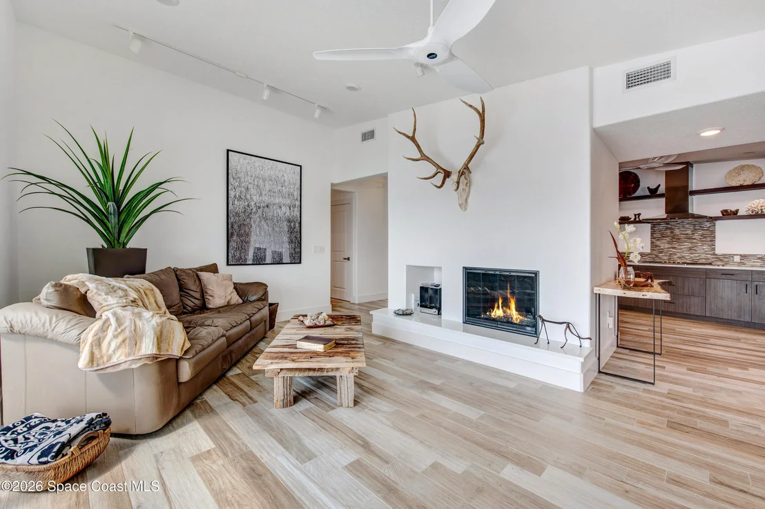 Photo of 93 W Bay Drive
