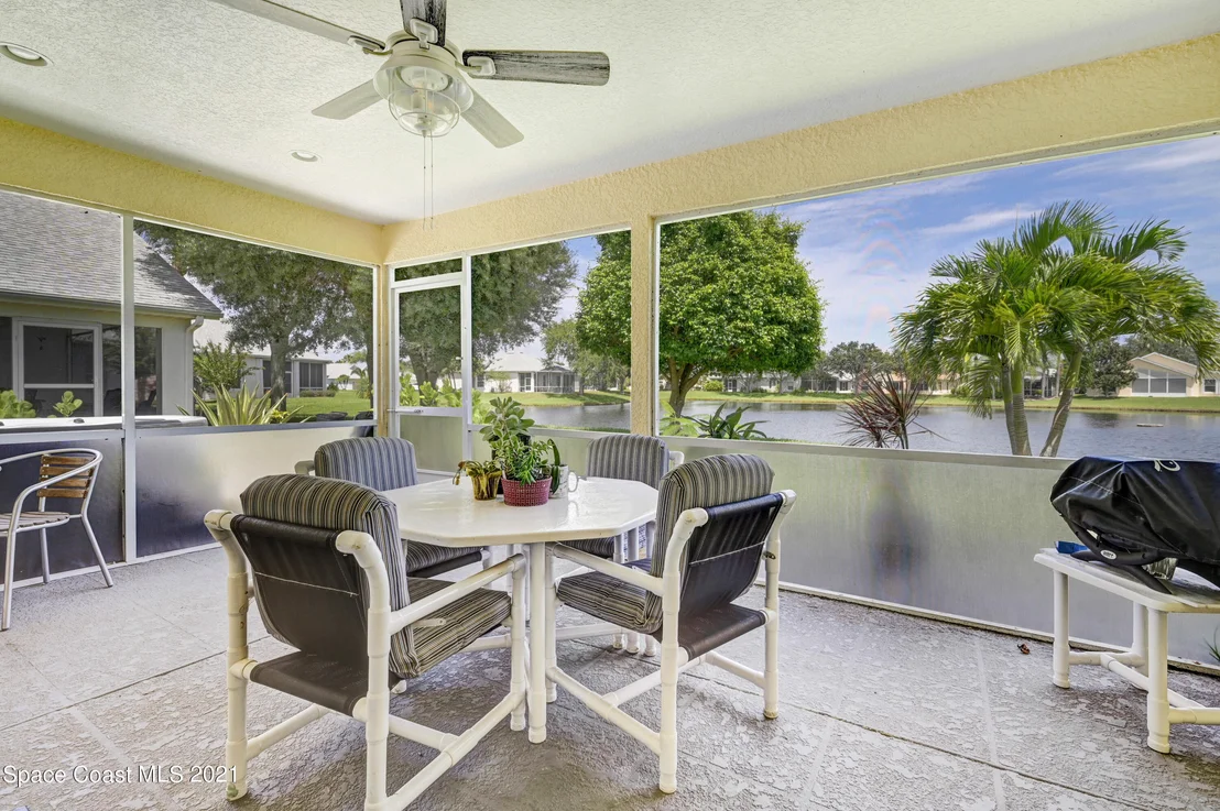 Photo of 2589 Addington Circle