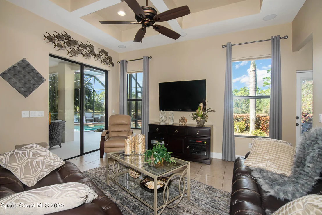 Photo of 1472 Tralee Bay Avenue