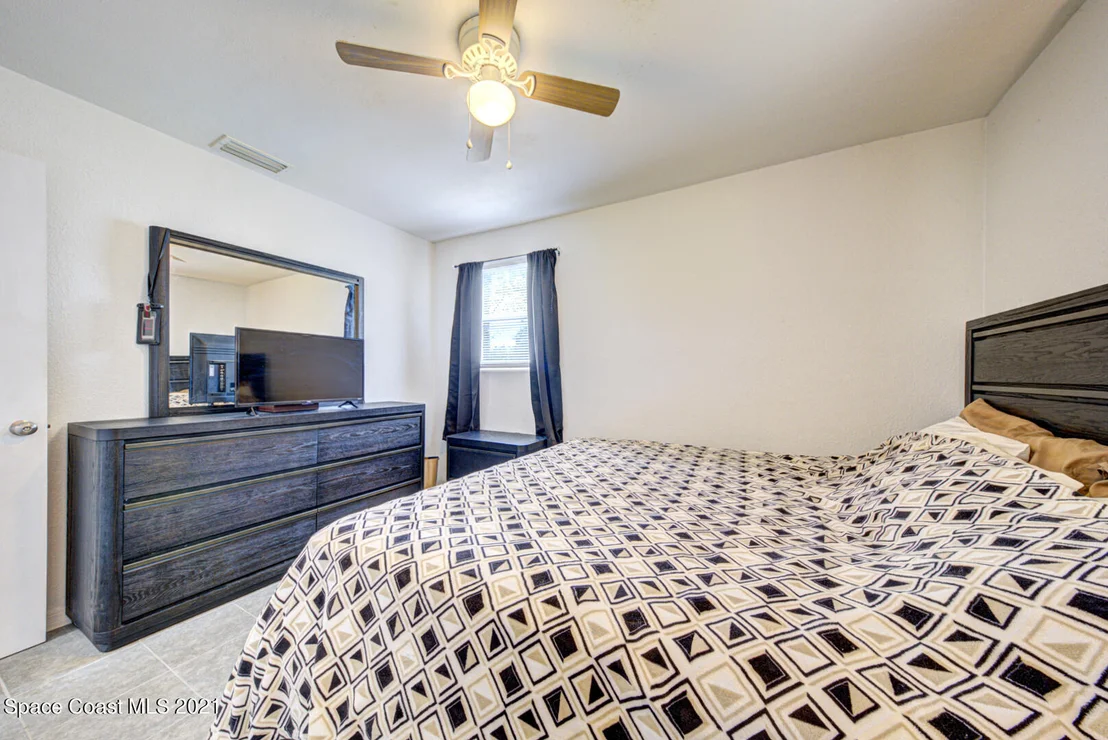 Photo of 1611 Cambridge Drive