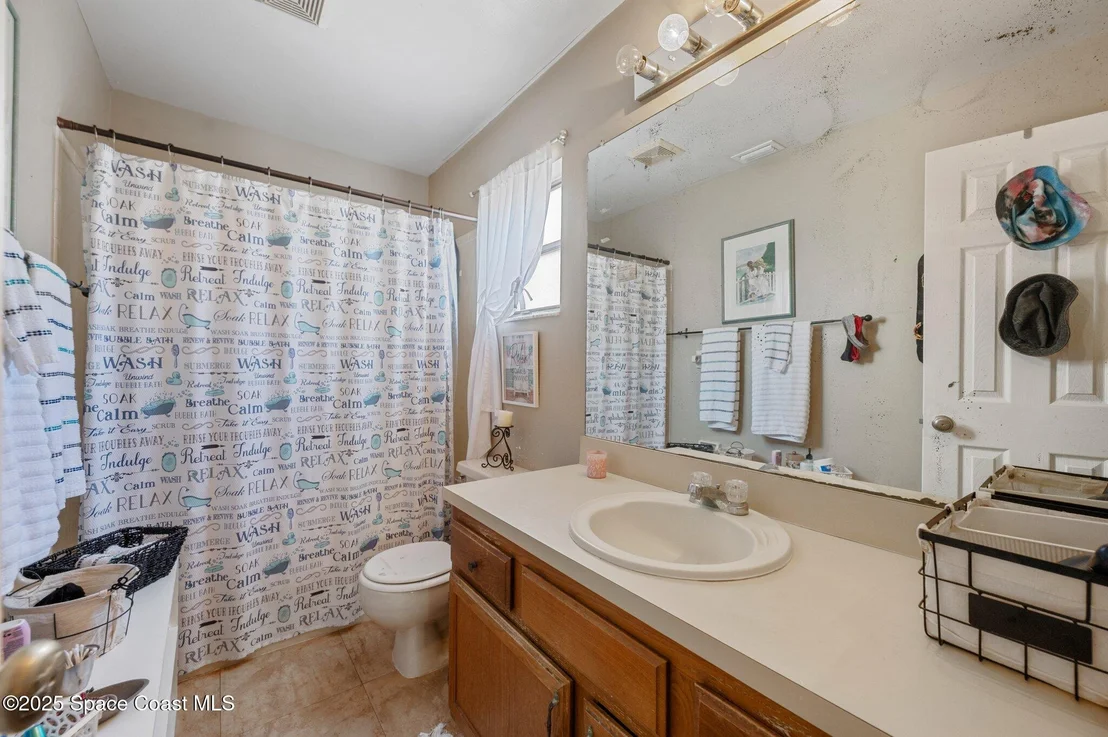 Photo of 6640 Dock Avenue