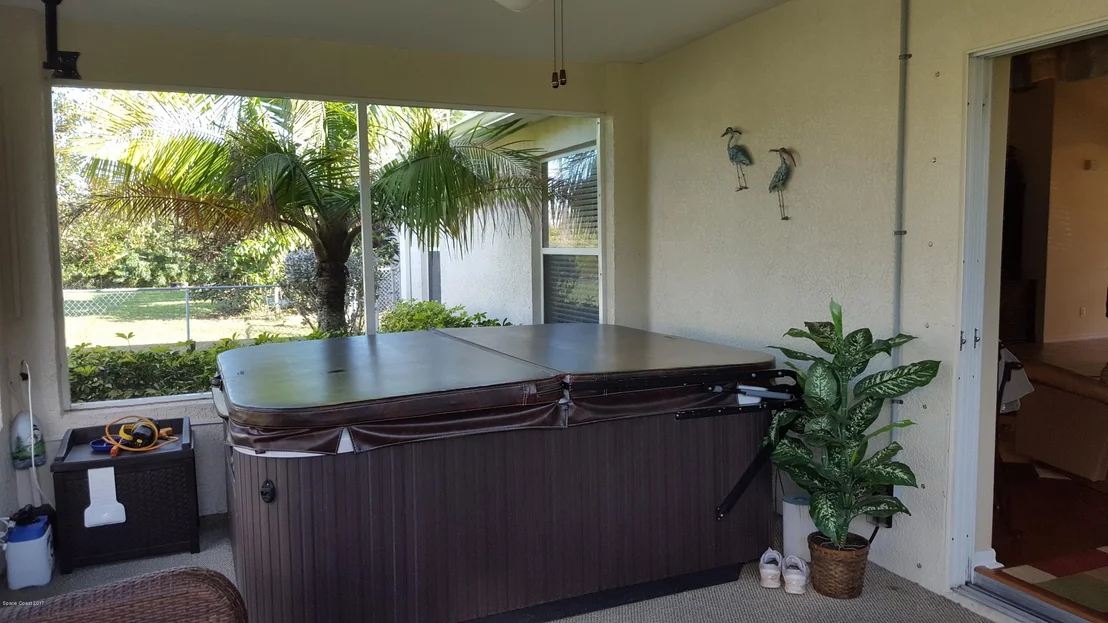 Photo of 2259 Cogan Drive SE