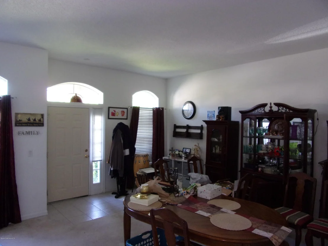 Photo of 1070 Olde Bailey Lane