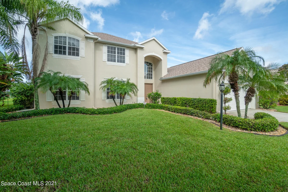 Photo of 5876 Arlington Circle