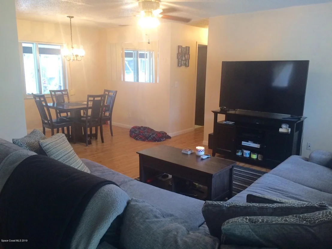 Photo of 2410 6th Street