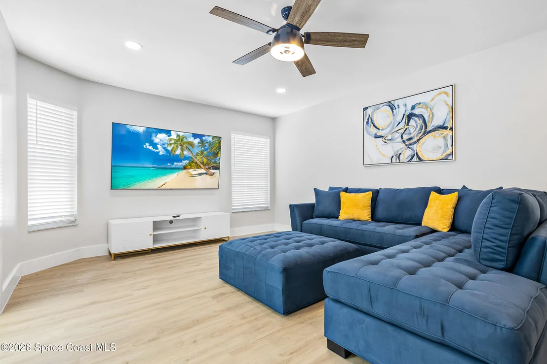 Photo of 6765 Angeles Road