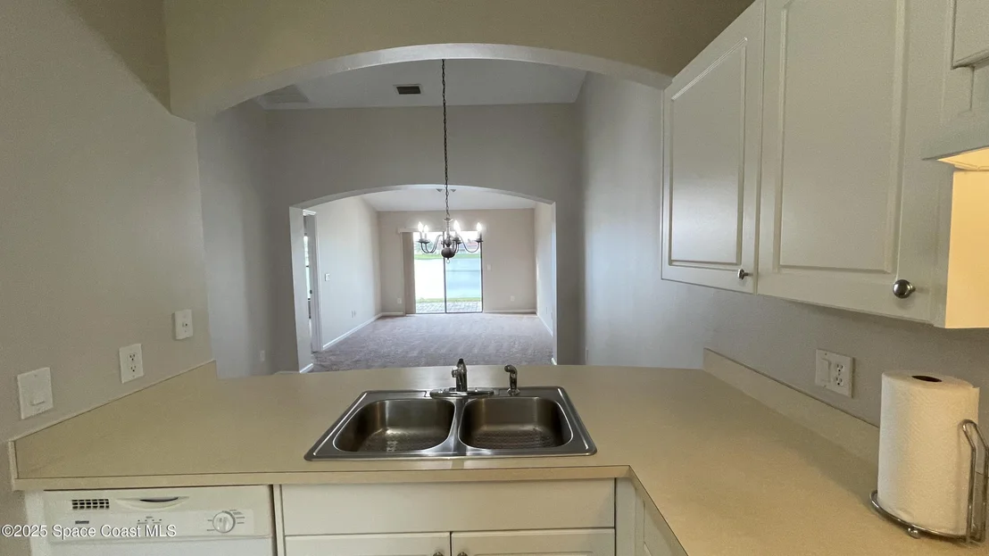 Photo of Unit 103 at 975 Luminary Circle