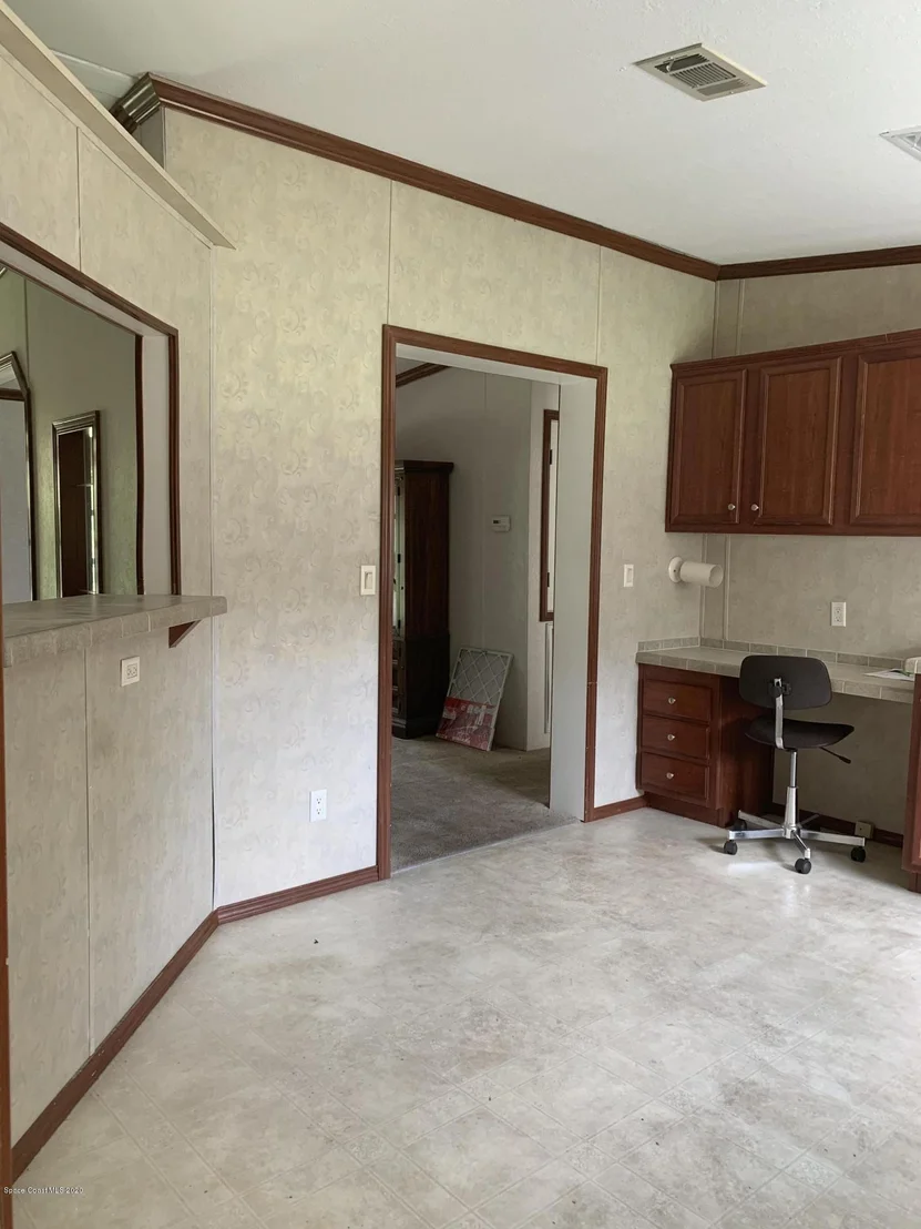 Photo of 665 Camp Road