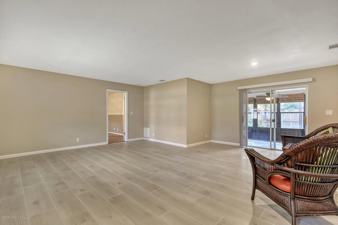 Photo of 681 Hibiscus Drive