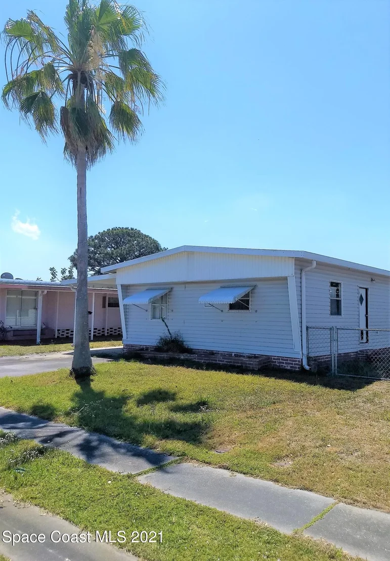 Photo of 1812 Seagrape Street NE