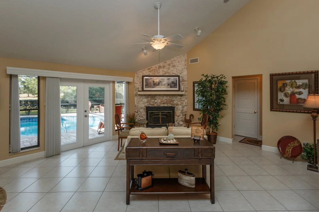 Photo of 610 Woodbridge Drive