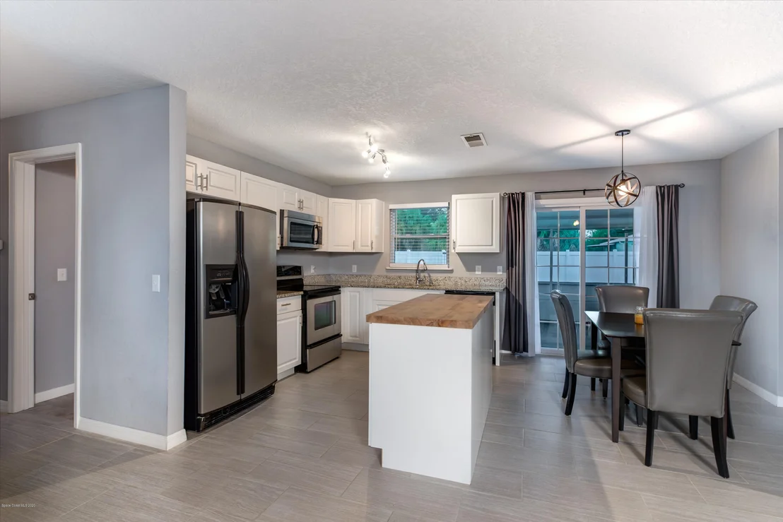Photo of 2563 Stratford Drive